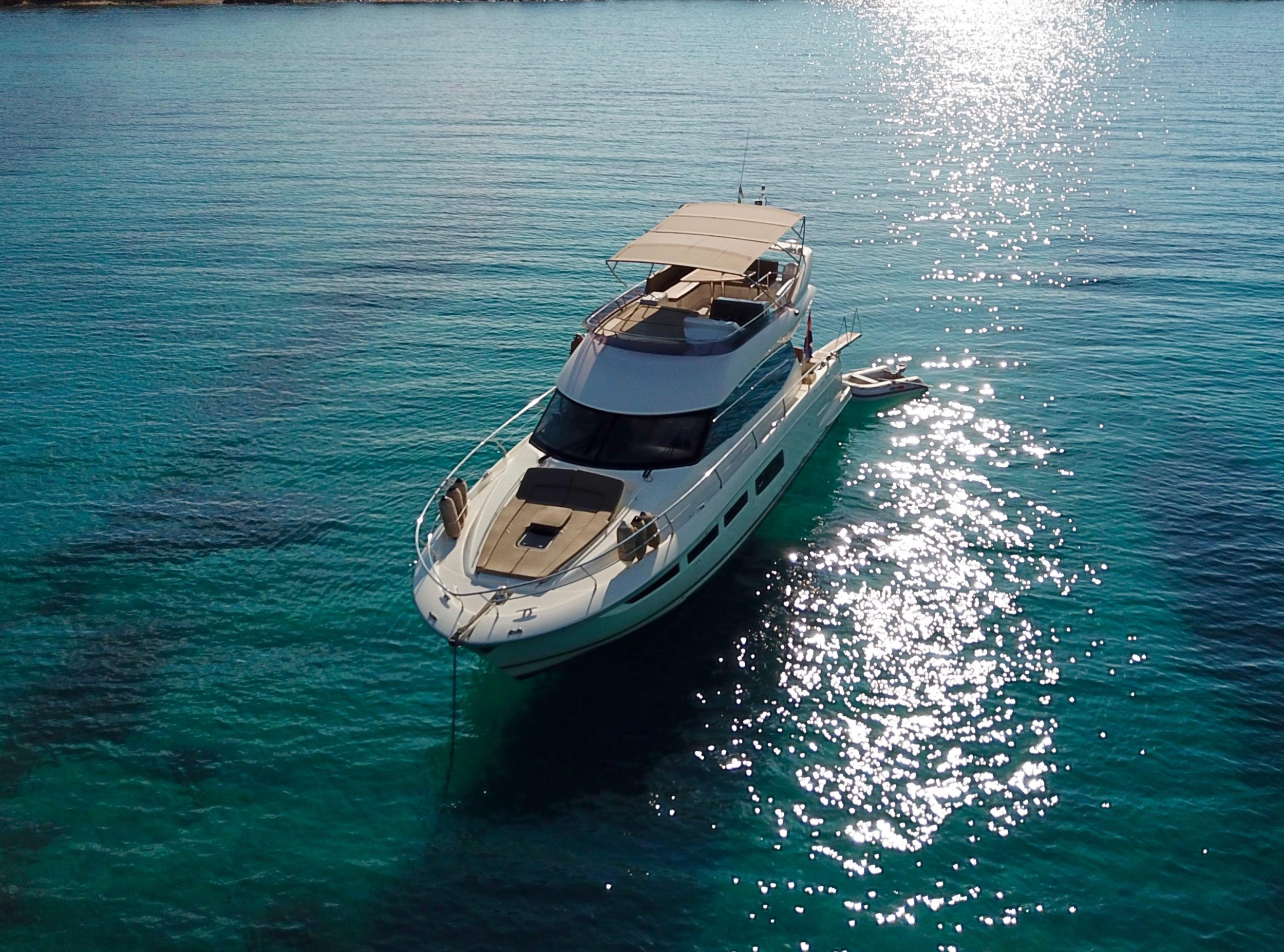 Photo #16 - Prestige 500 Fly (Carezza Blu) in Cannigione - 8738