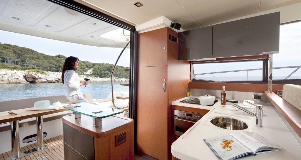 Photo #9 - Prestige 500 Fly (Carezza Blu) in Cannigione - 8738
