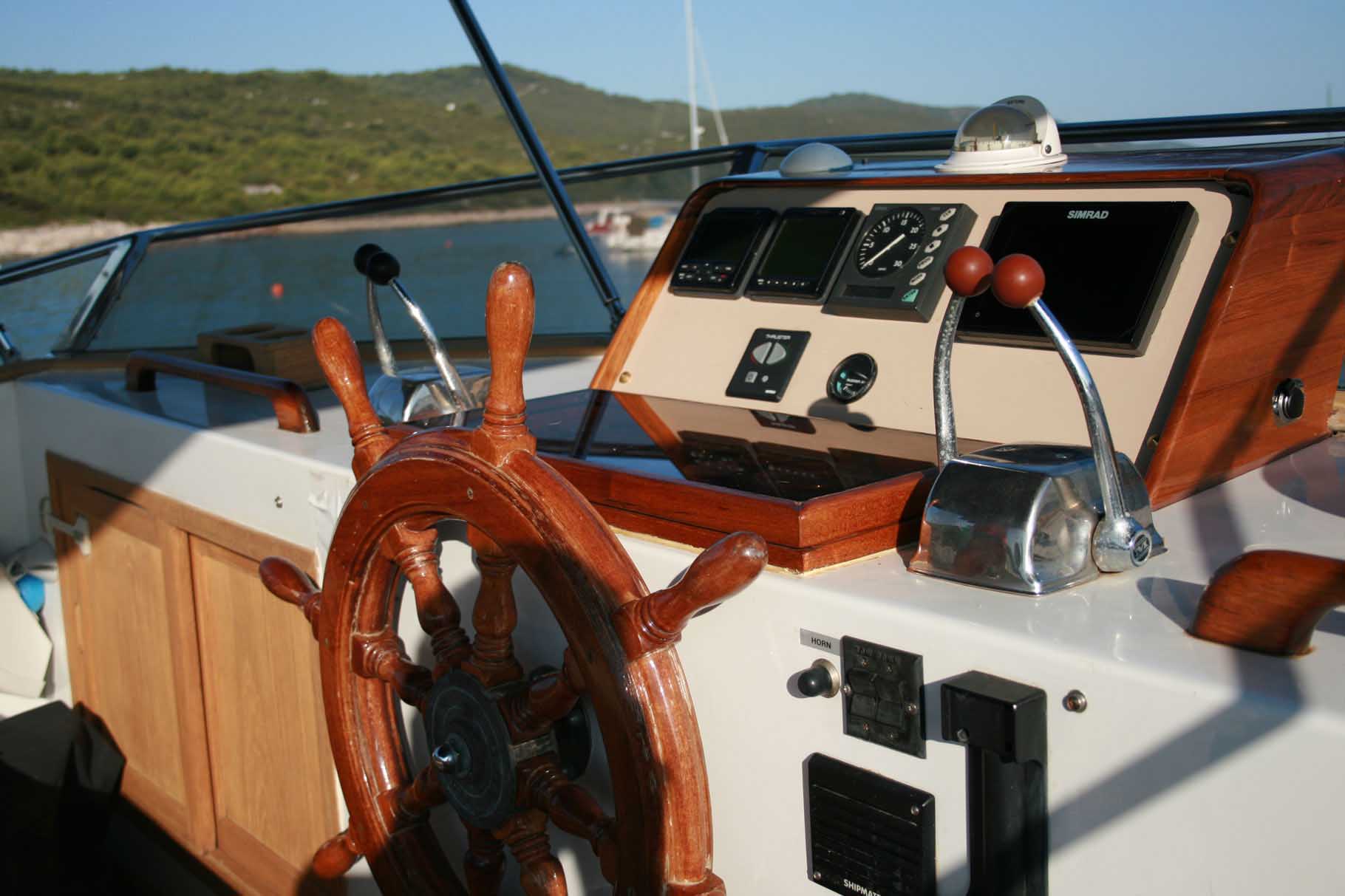Photo #18 - Hampton 42 (SEA LION) in Zara - 4130