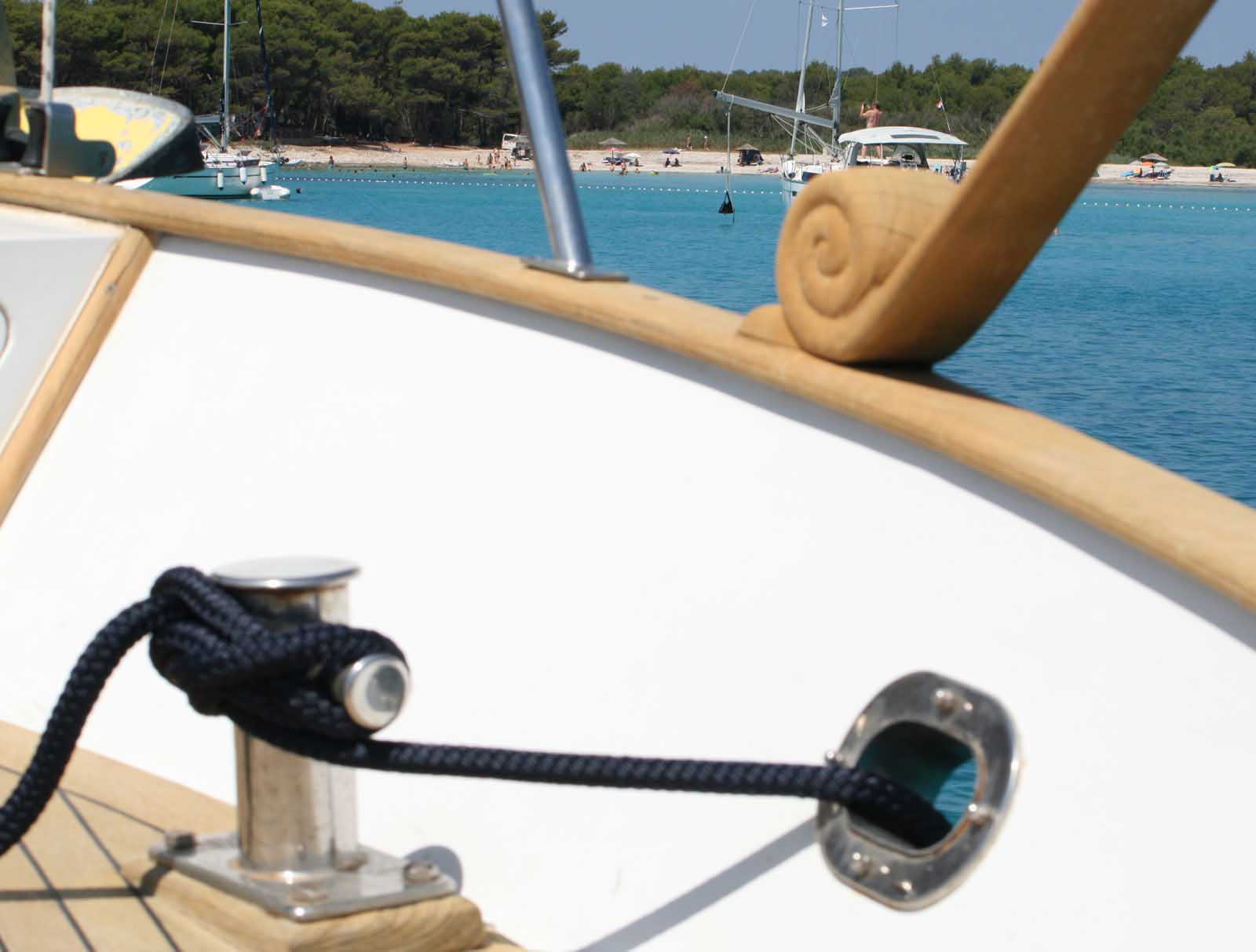 Photo #5 - Hampton 42 (SEA LION) in Zara - 4130