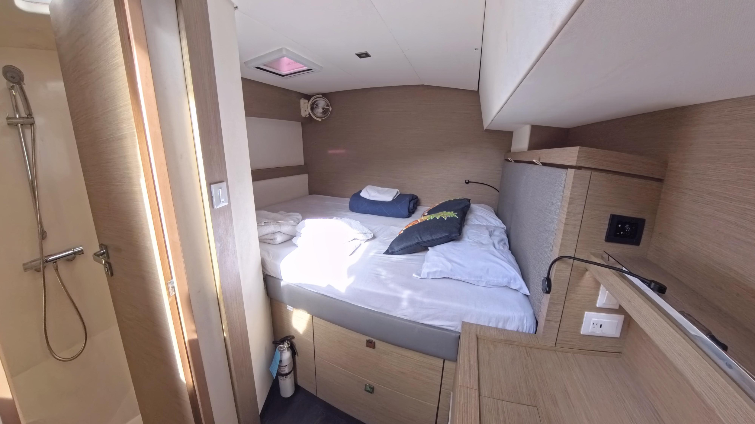 Photo #4 - Fountaine Pajot Saona 47 (Parrot Ice) en Road Town - 63174