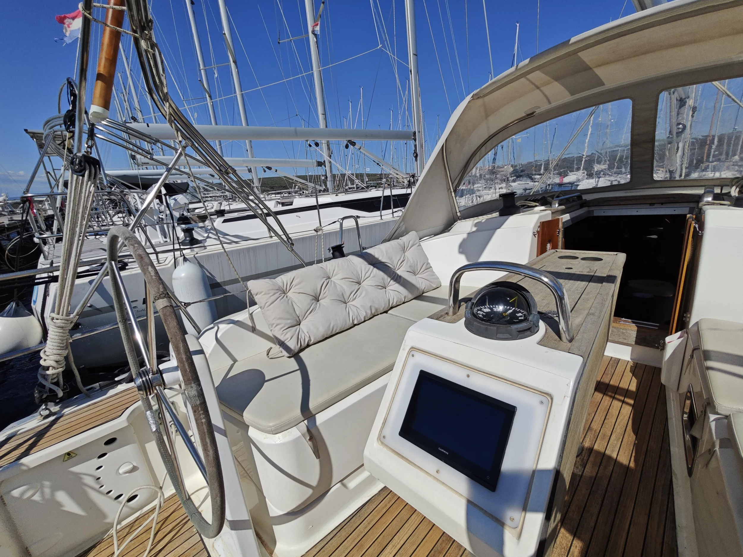 Bavaria Cruiser 37 (BURA)  - 25
