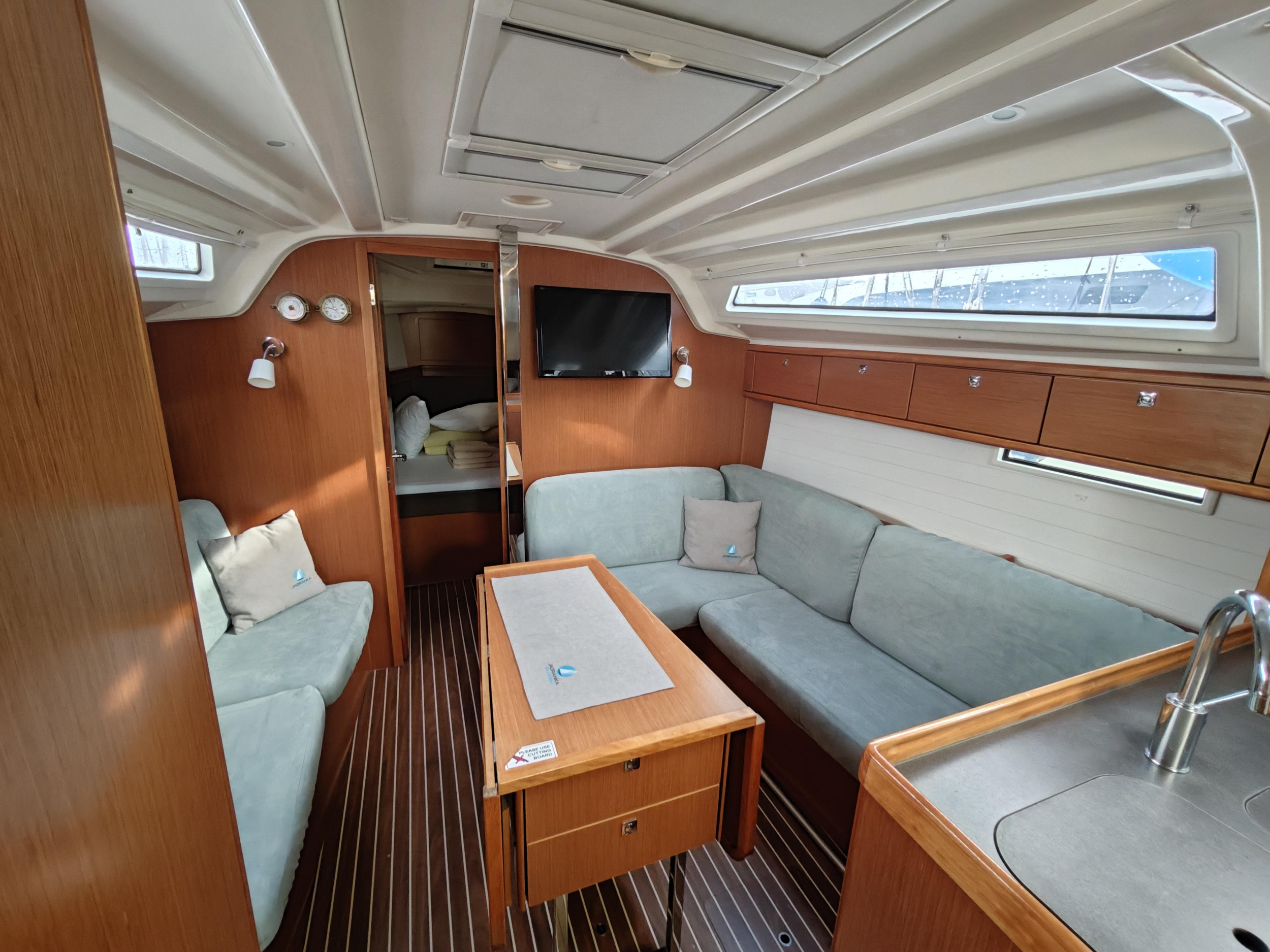 Photo #5 - Bavaria Cruiser 37 (BURA) en Krk - 21584