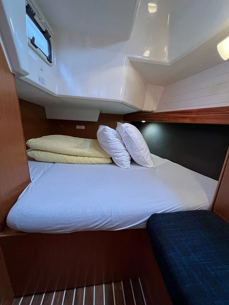 Bavaria Cruiser 37 (BURA)  - 15