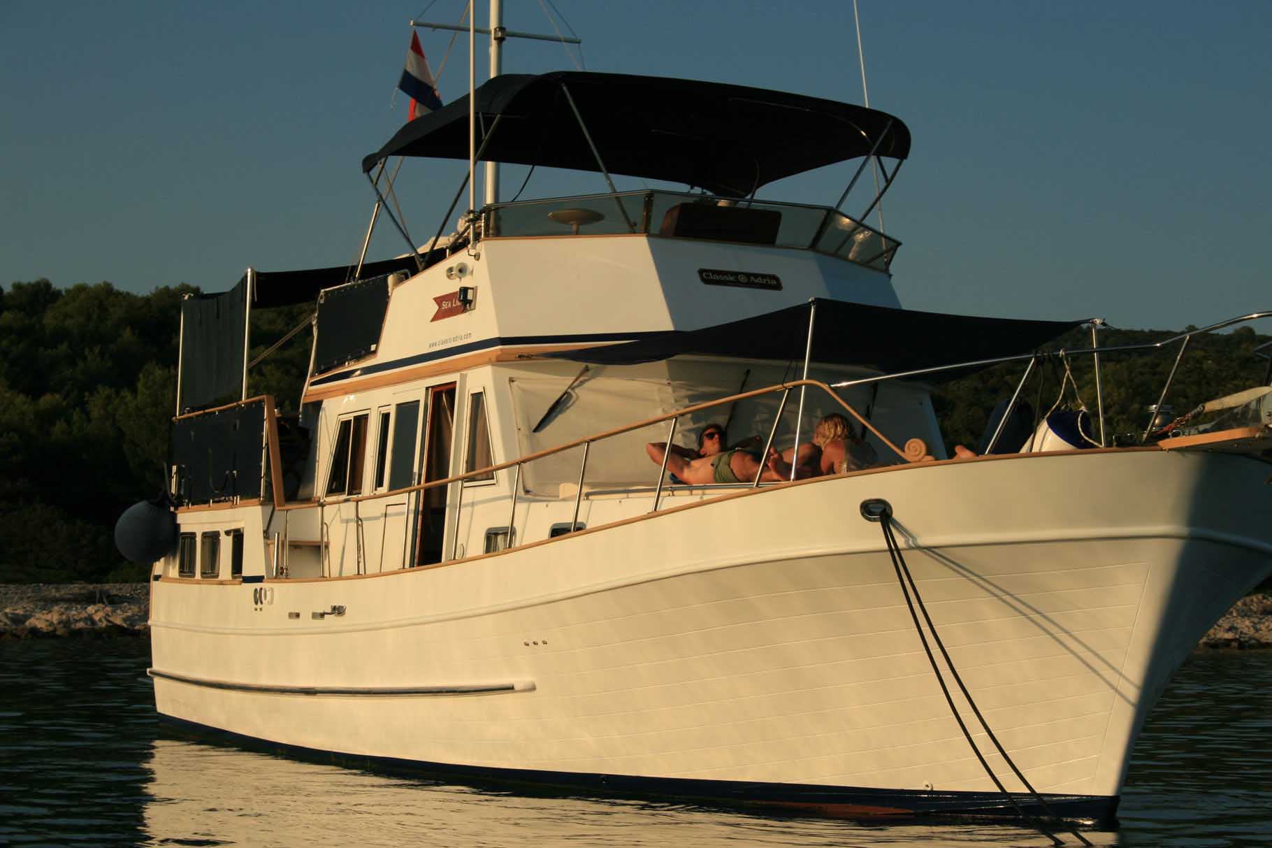 Photo #25 - Hampton 42 (SEA LION) in Zara - 4130
