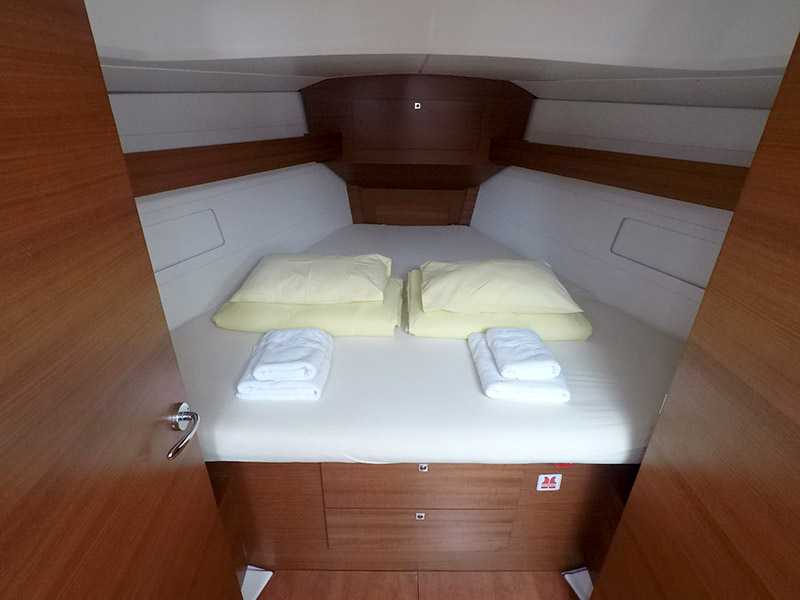 Photo #8 - Dufour 382 GL (Sveti Ivan) in Sibenik - 25101