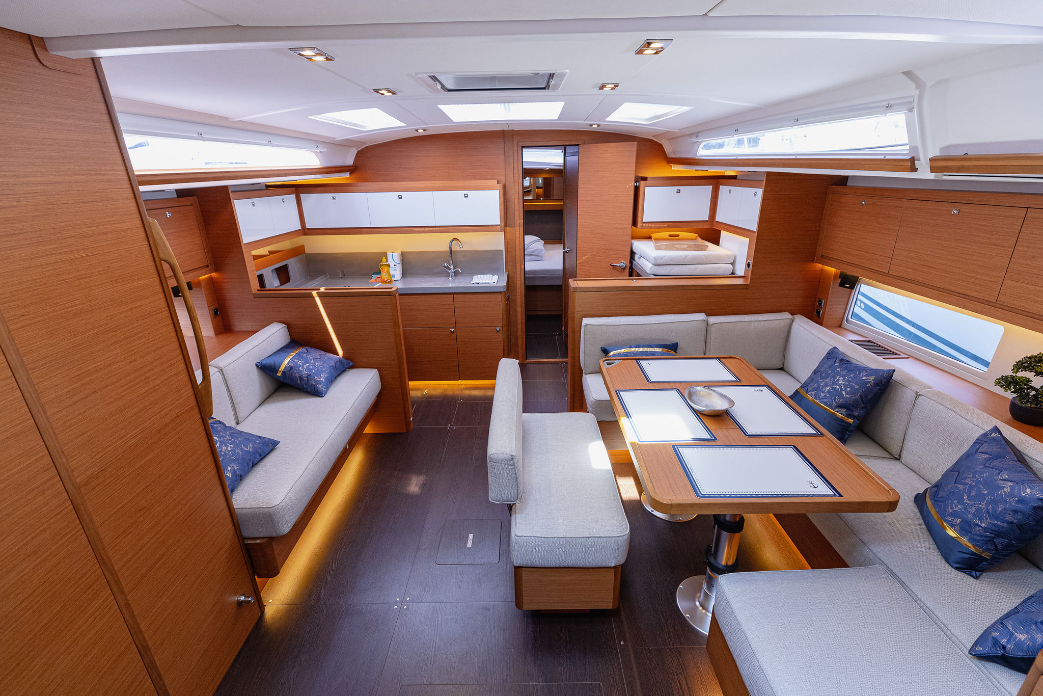 Photo #33 - Dufour 470 owner layout (Angelique) in Kastela - 7598