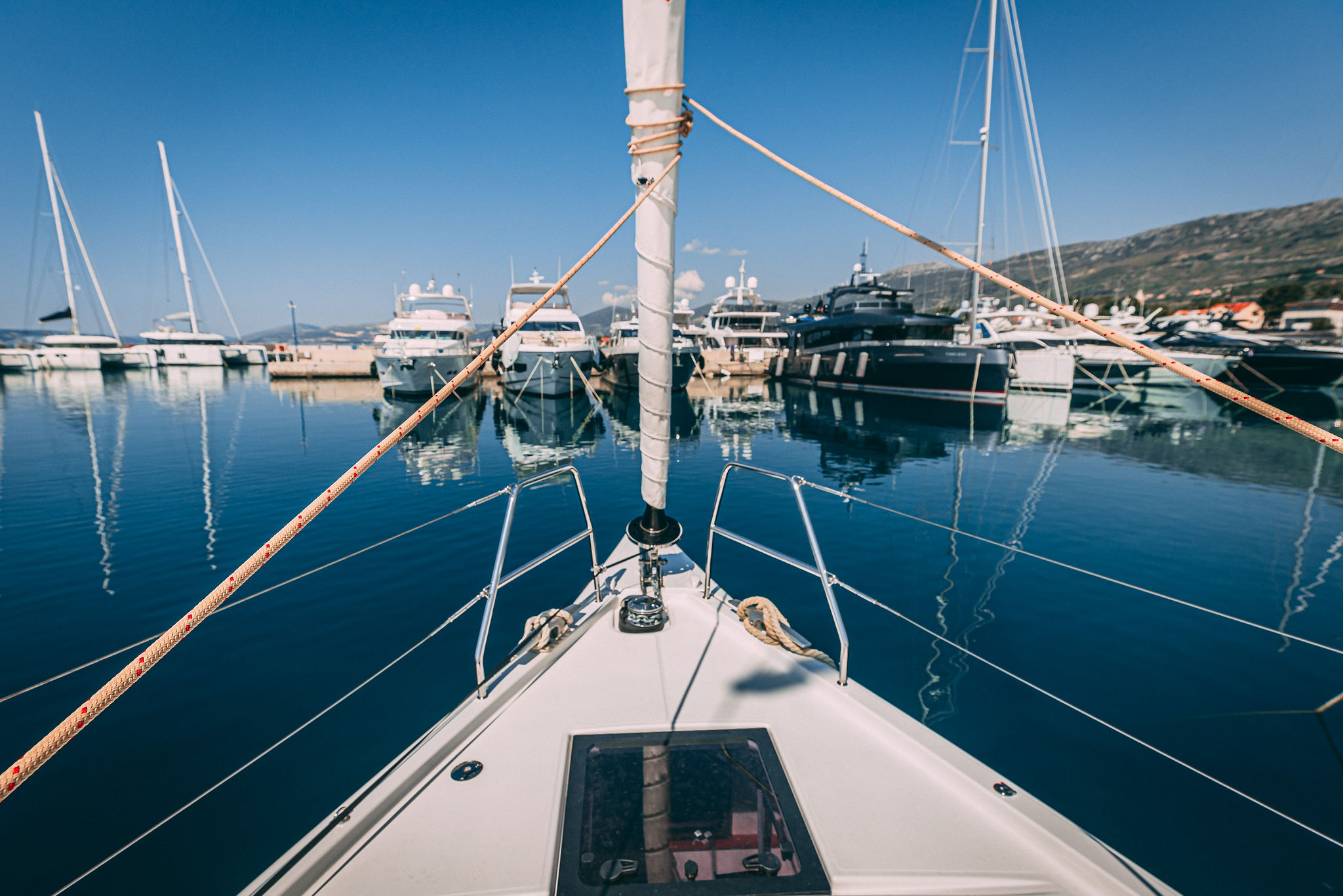 Photo #10 - Dufour 470 owner layout (Angelique) in Kastela - 7598