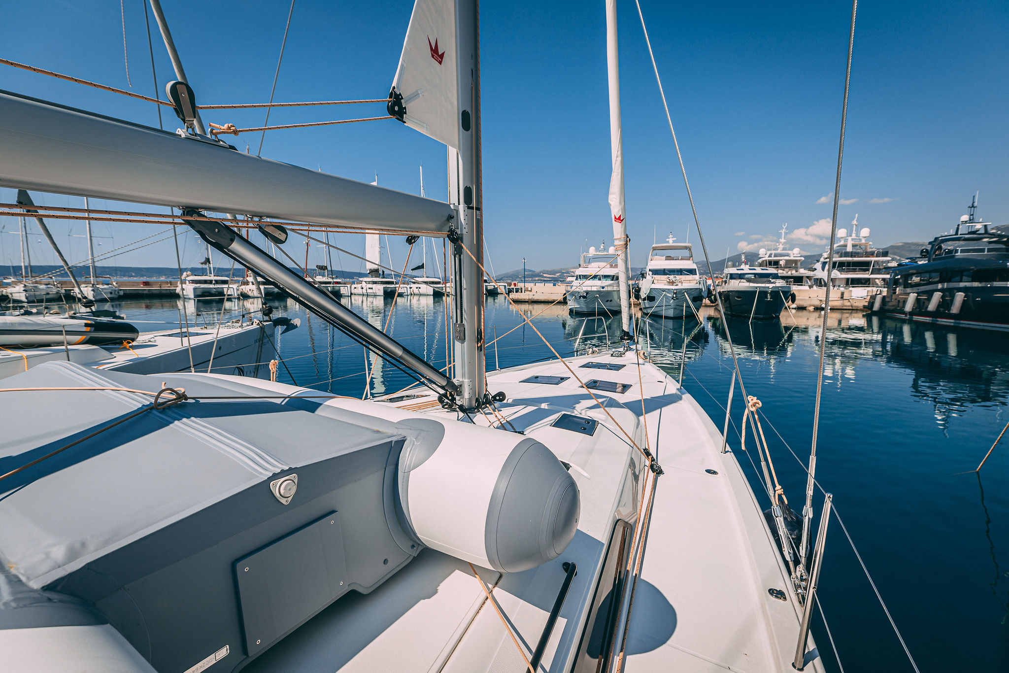 Photo #9 - Dufour 470 owner layout (Angelique) in Kastela - 7598