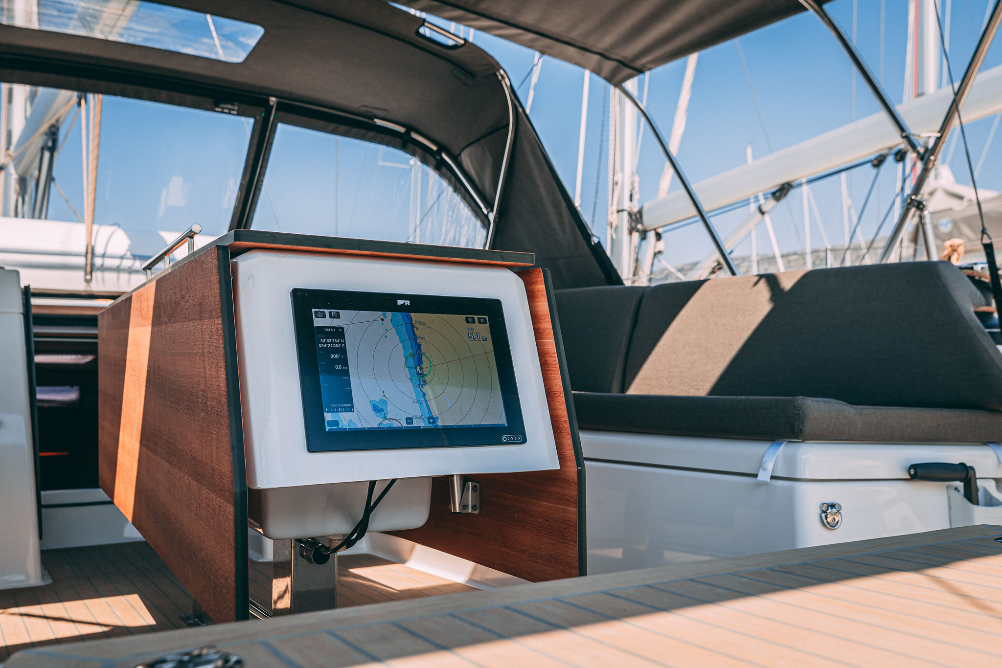 Photo #36 - Dufour 470 owner layout (Angelique) in Kastela - 7598
