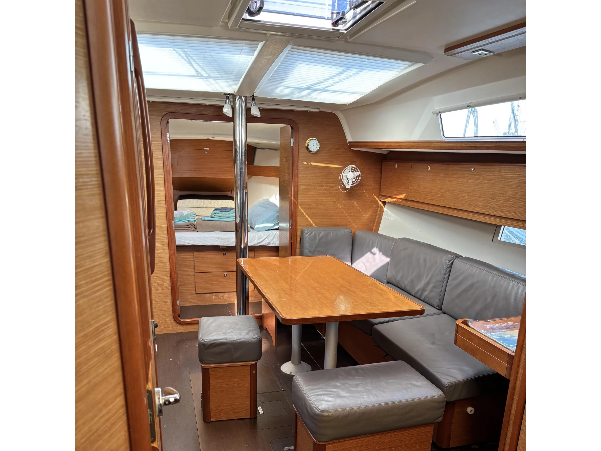 Dufour 382 Grand Large (Islay) Interior image - 6