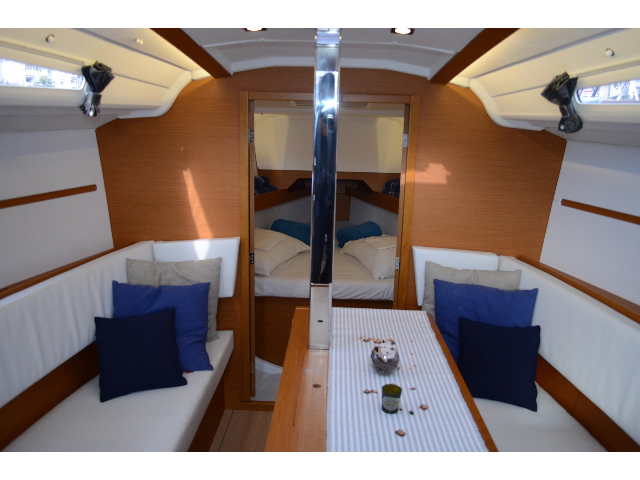 Photo #9 - Sun Odyssey 349 (Porto Tolero) en Polce - 6791