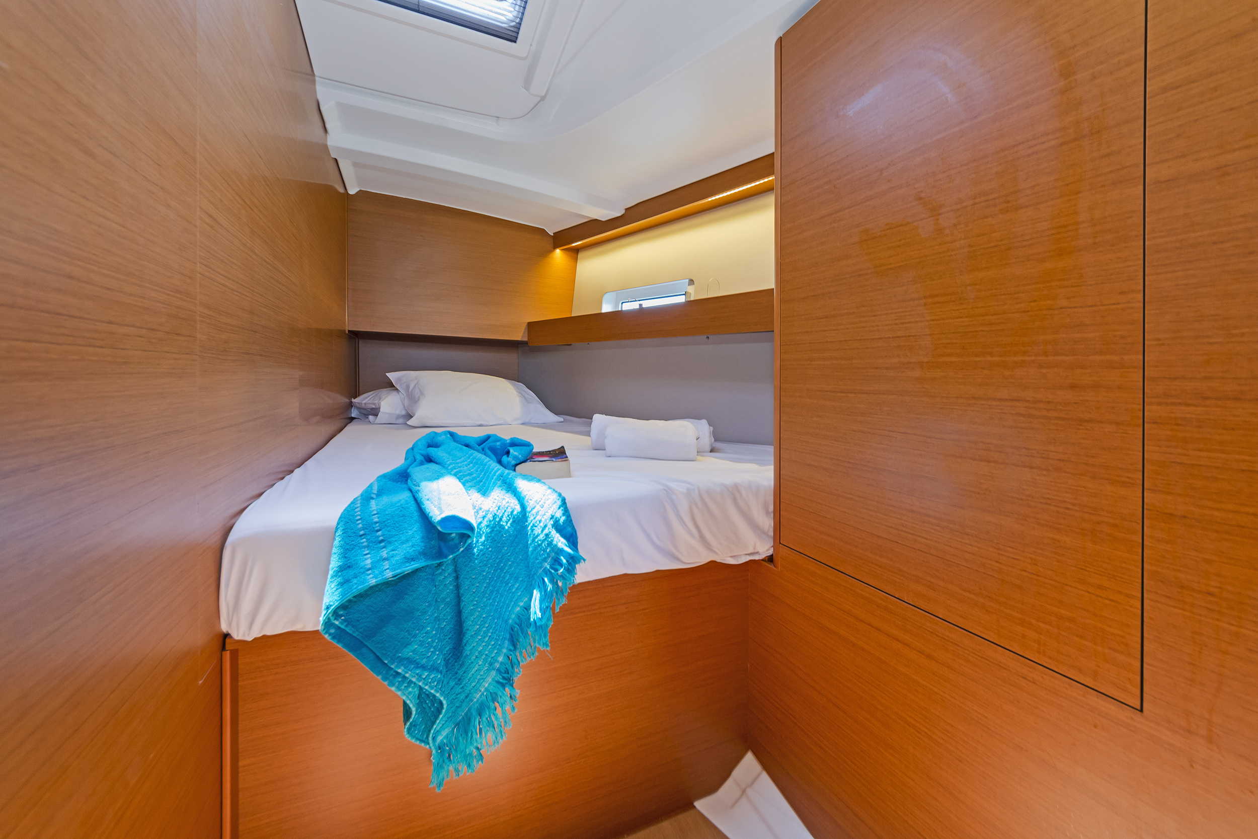 Photo #18 - Sun Odyssey 490 (Captain George) in Lavrion - 8328