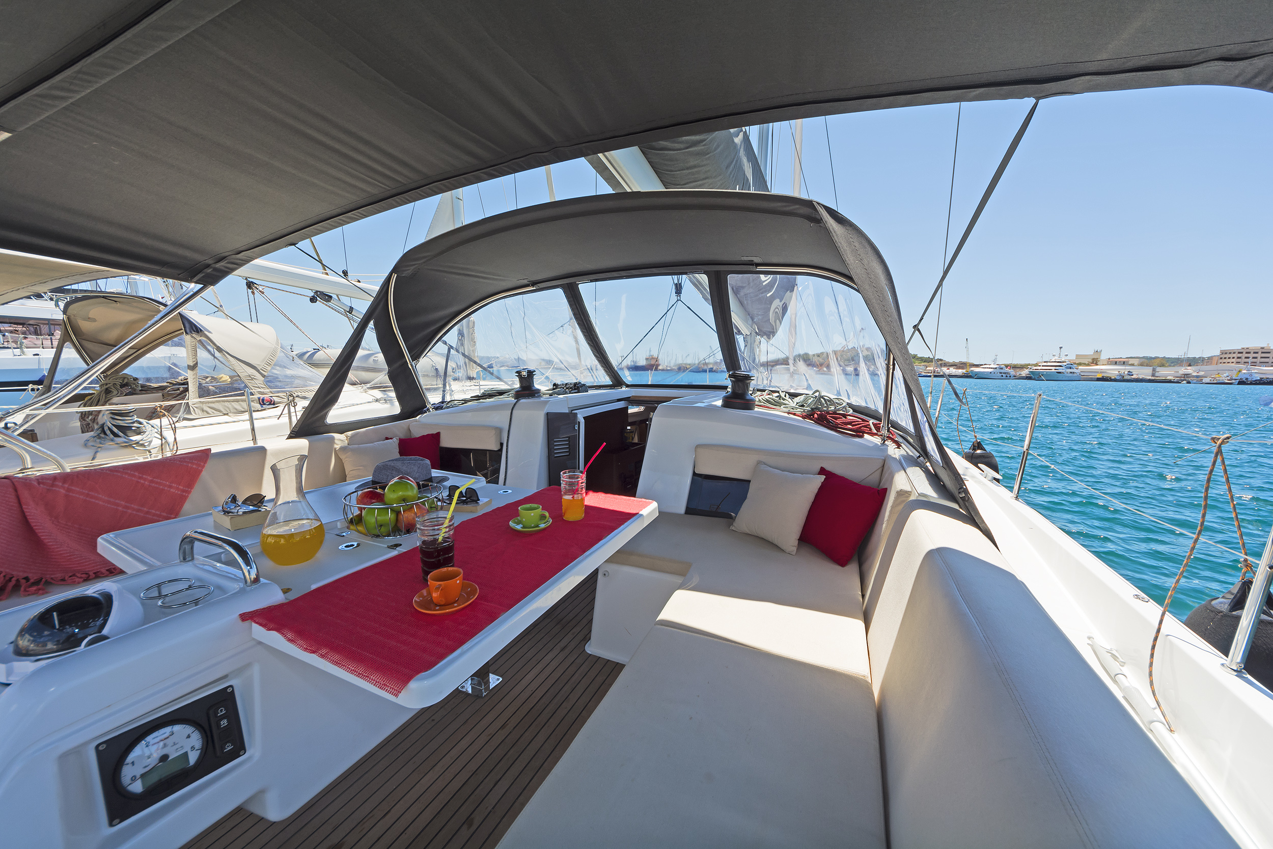 Photo #6 - Sun Odyssey 490 (Captain George) in Lavrion - 8328