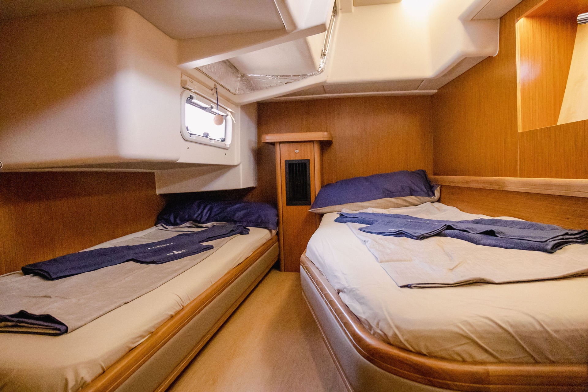 Photo #6 - Moody 54 (Adventuro) in Palma - 6207
