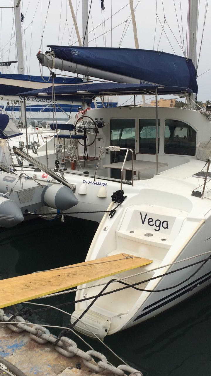 Photo #16 - Lagoon 410 S2 (Vega) in Cagliari - 3966