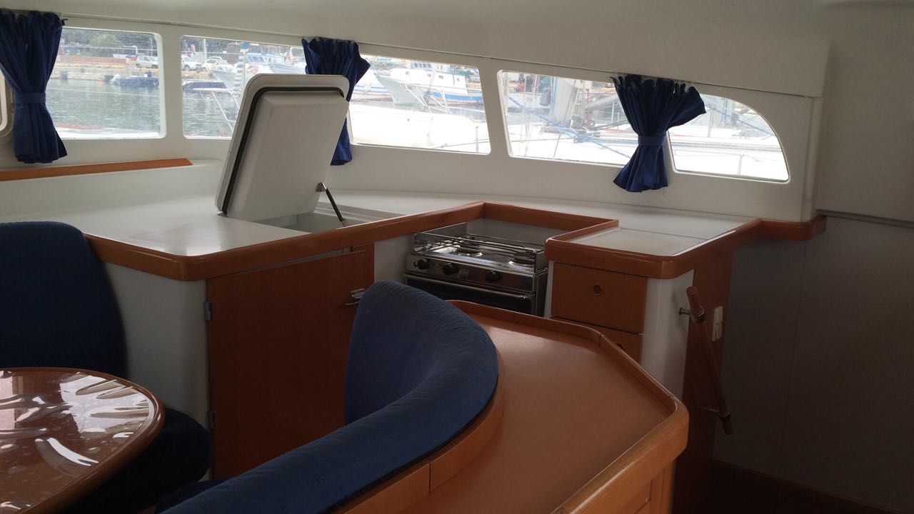 Photo #8 - Lagoon 410 S2 (Vega) in Cagliari - 3966