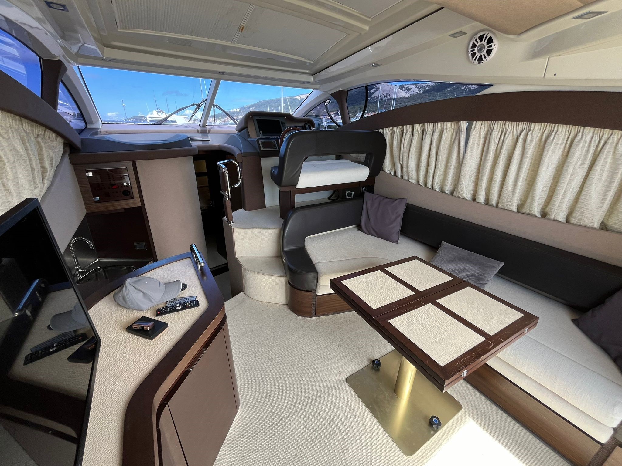Photo #9 - Azimut 40 S (Eclipse II) in Primosten - 23037