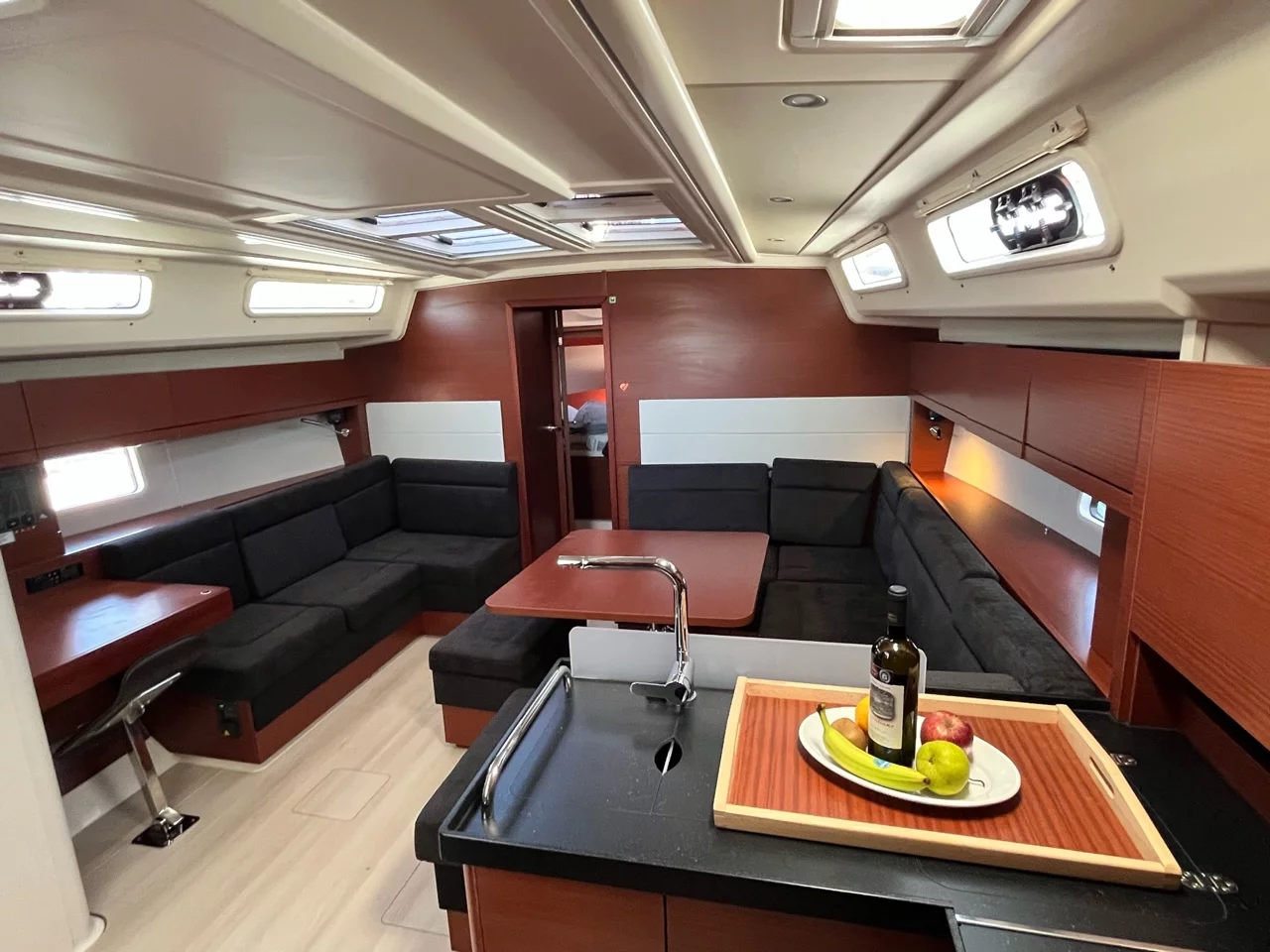 Hanse 458 (Bellatrix) Interior image - 12