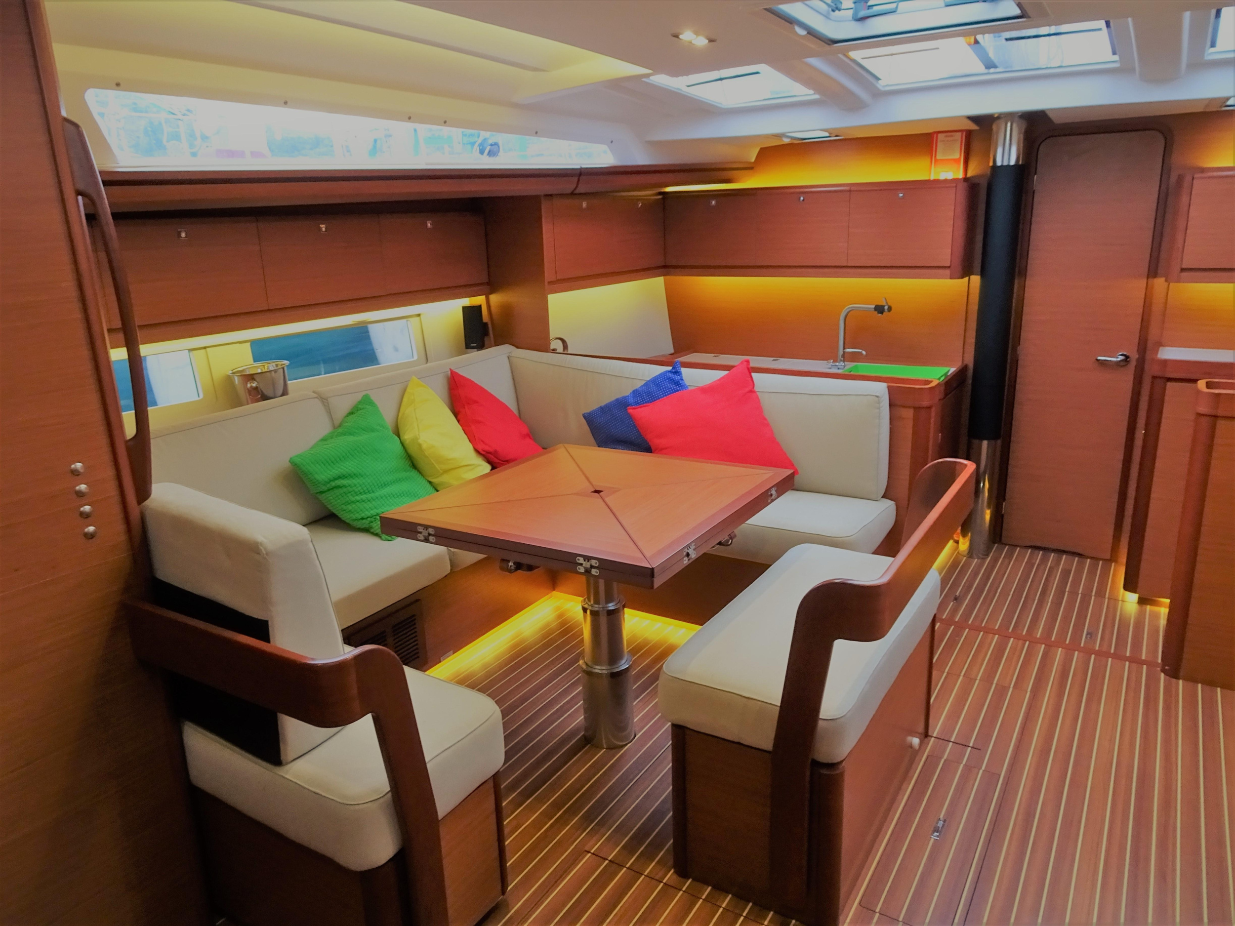Photo #7 - Dufour 520 GL (NOTUS) in Primosten - 6715