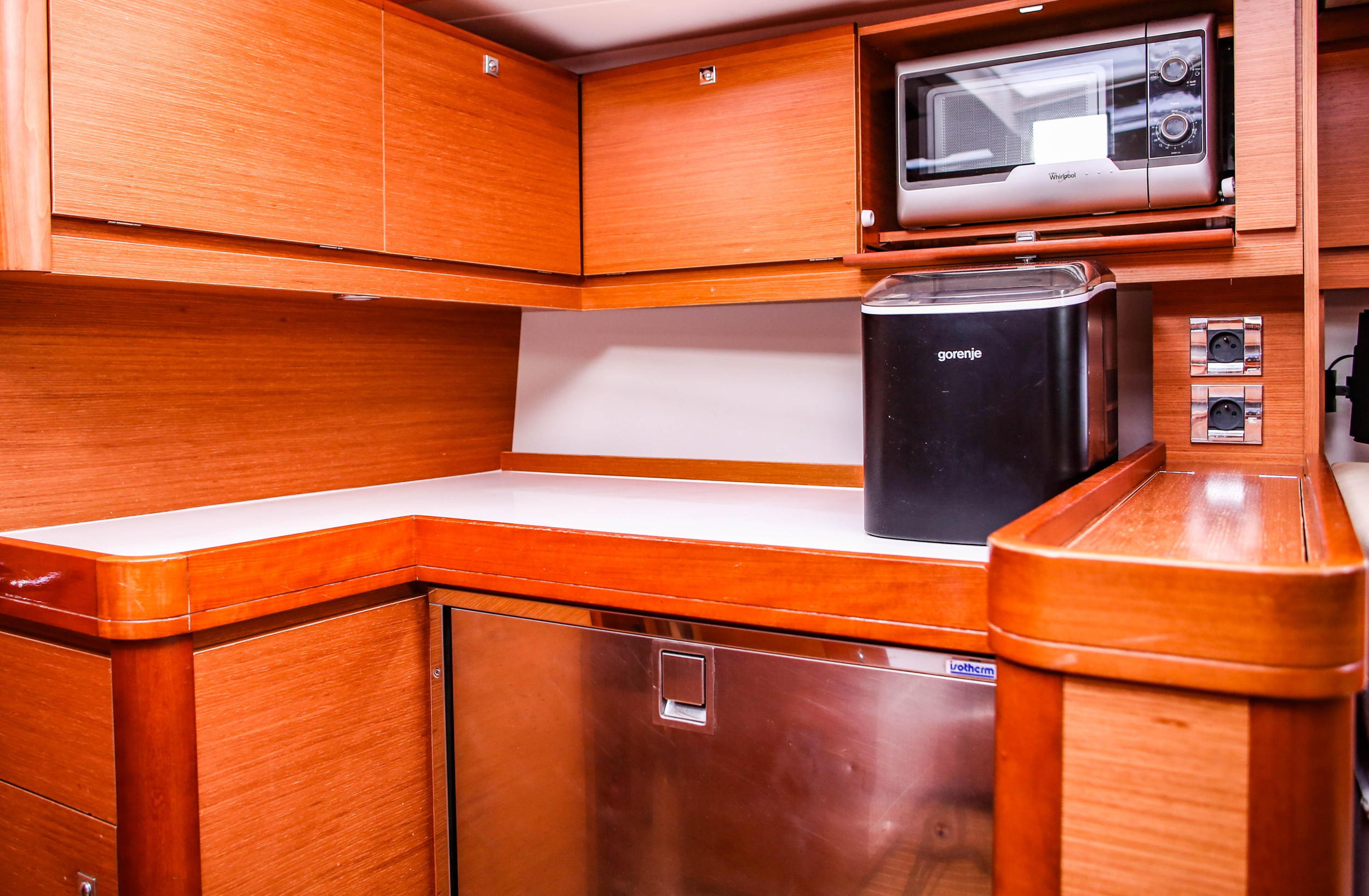 Photo #5 - Dufour 520 GL (NOTUS) in Primosten - 6715