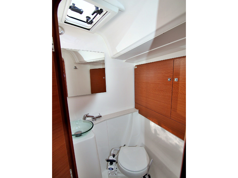 Photo #13 - DUFOUR 460 Grand Large BT (LOLA) en Sukosan - 9725