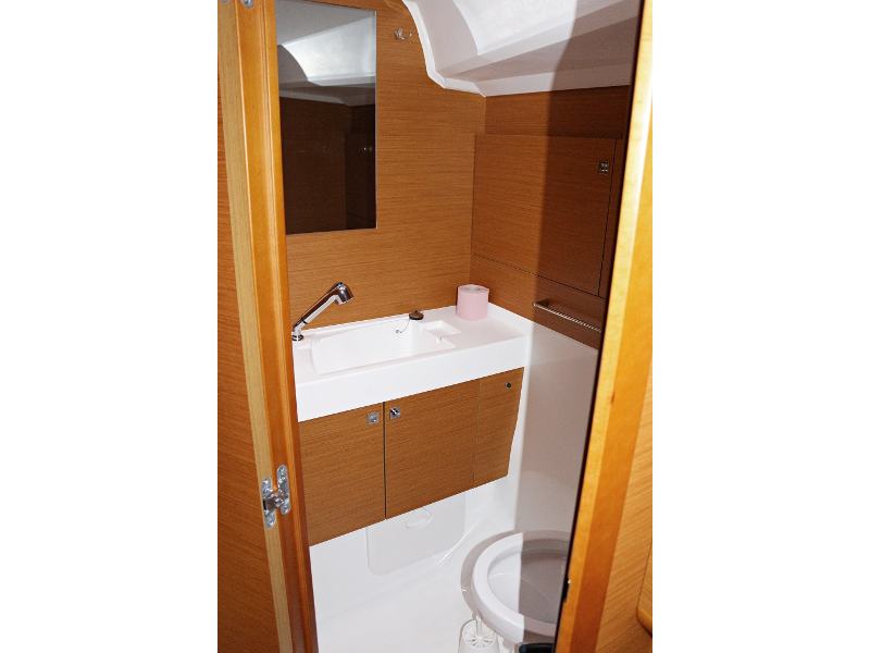 Photo #8 - SUN ODYSSEY 509 BT (MAGIC DREAMS) in Sukosan - 19144