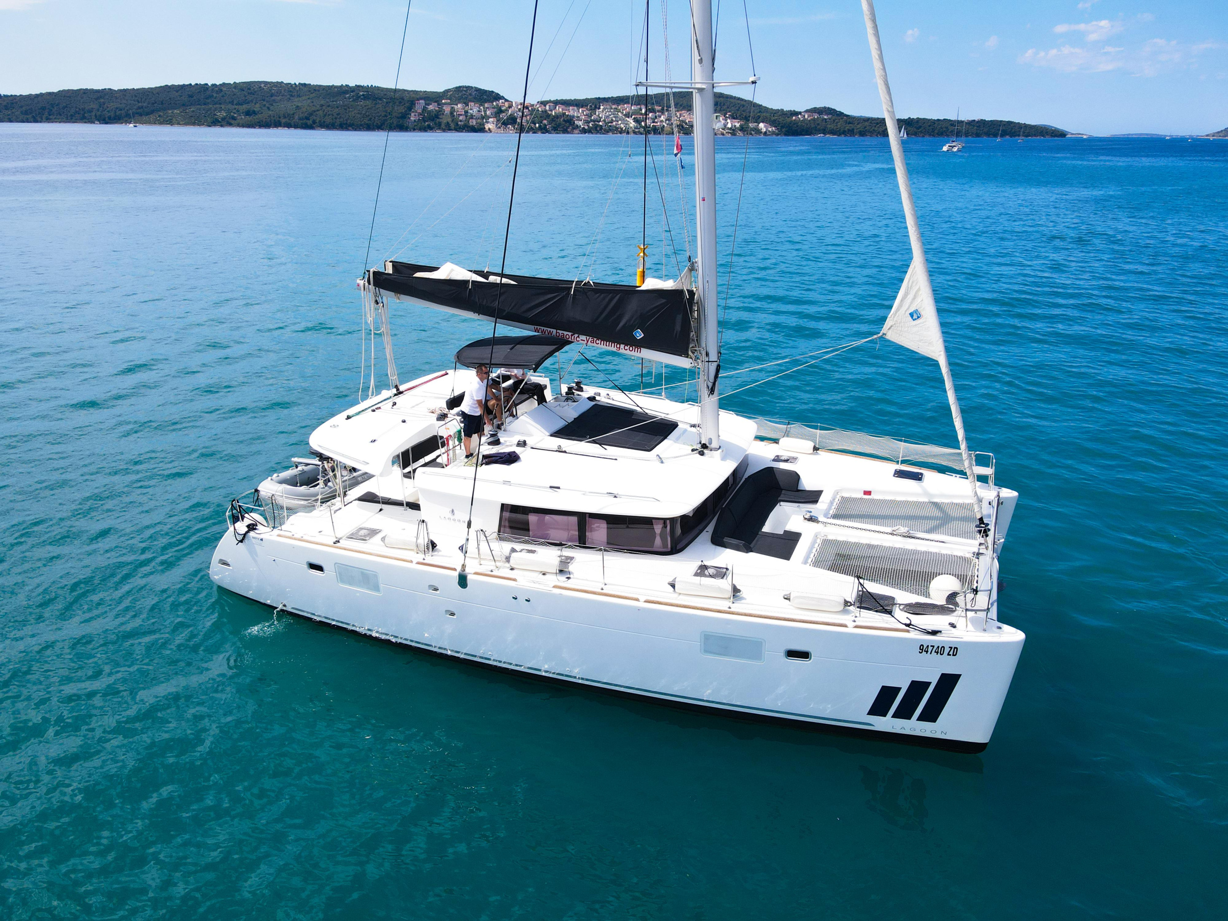 Photo #10 - Lagoon 450 Fly (NADA I) en Trogir - 8146