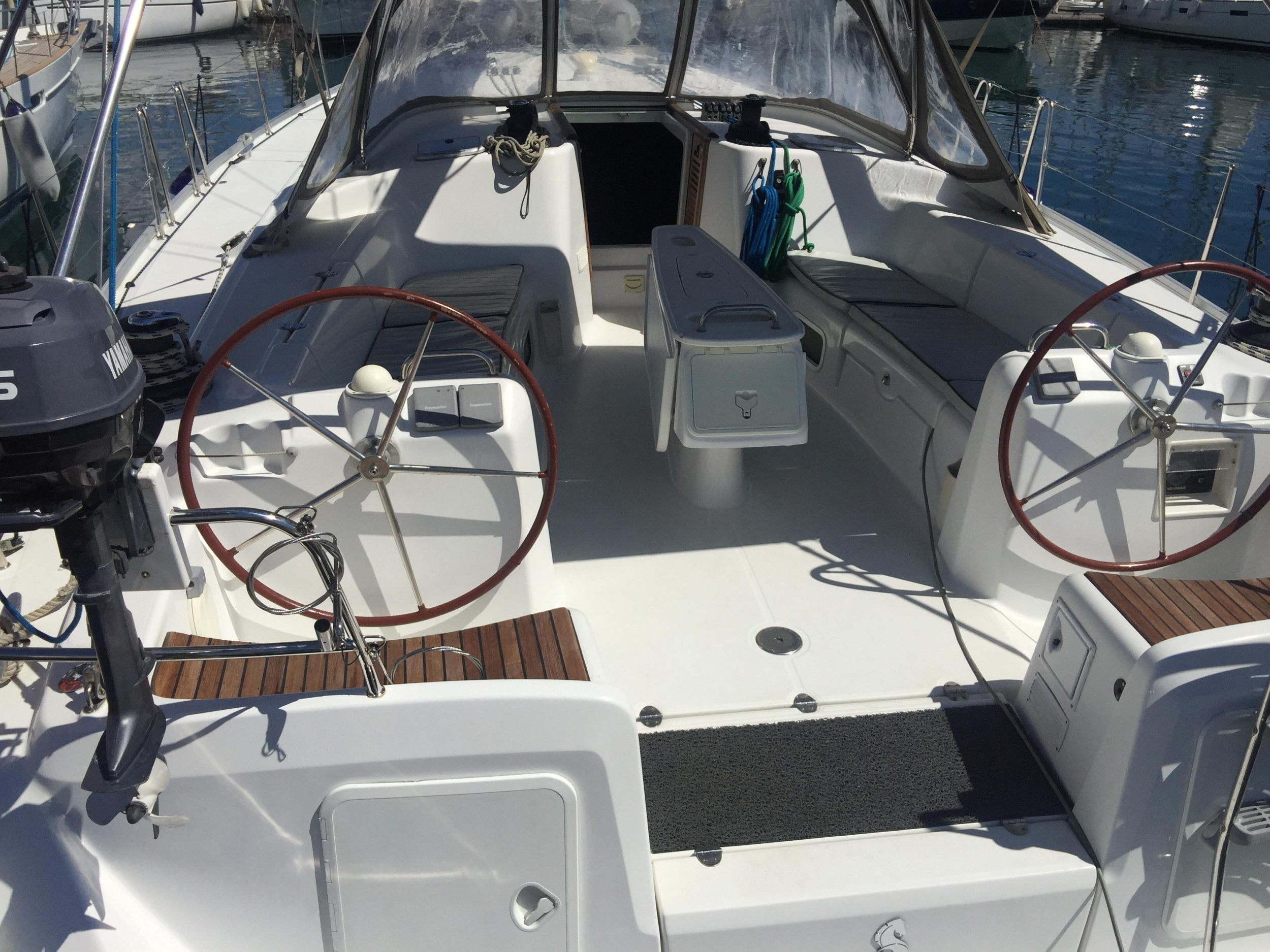 Photo #3 - Cyclades 50.5 (Sea Walks) in Salamina - 8868