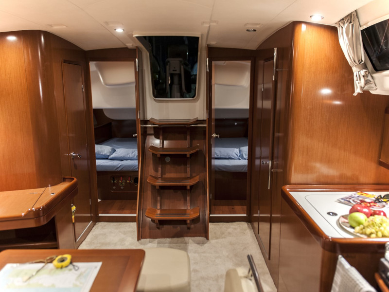 Photo #7 - Oceanis 43 (OASIS - | Bowthruster | Solar P) in Lefkada - 8914