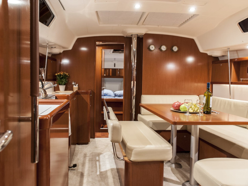 Photo #26 - Oceanis 43 (OASIS - | Bowthruster | Solar P) in Lefkada - 8914