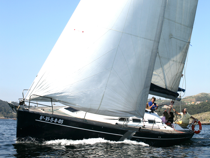 Photo #15 - Elan Performance 37 (Sailway Uno) in Vigo - 4381