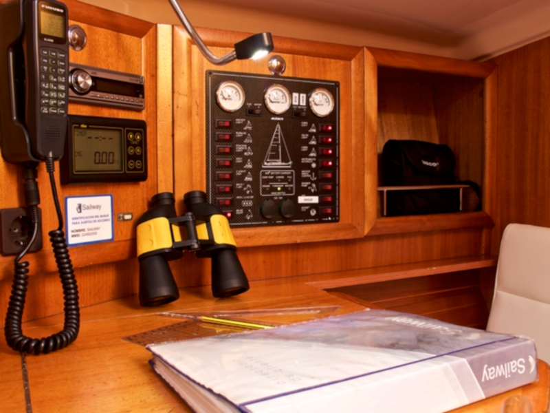 Photo #13 - Elan Performance 37 (Sailway Uno) in Vigo - 4381
