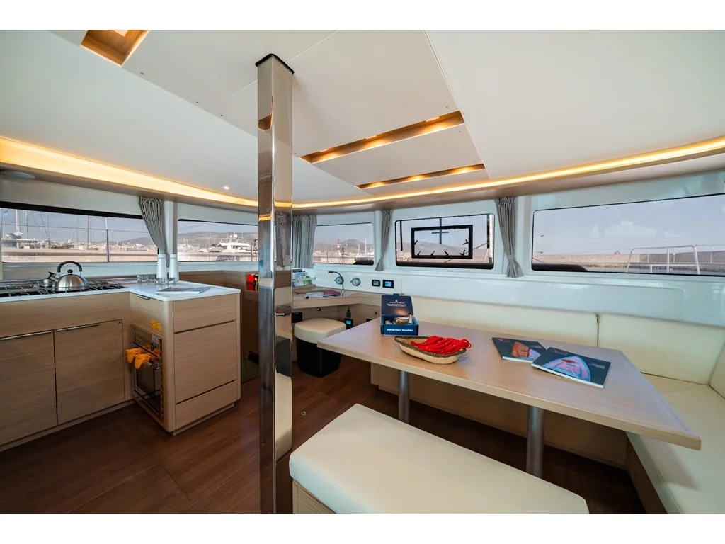 Lagoon 46/12 (MARY GRACE II) Interior image - 6