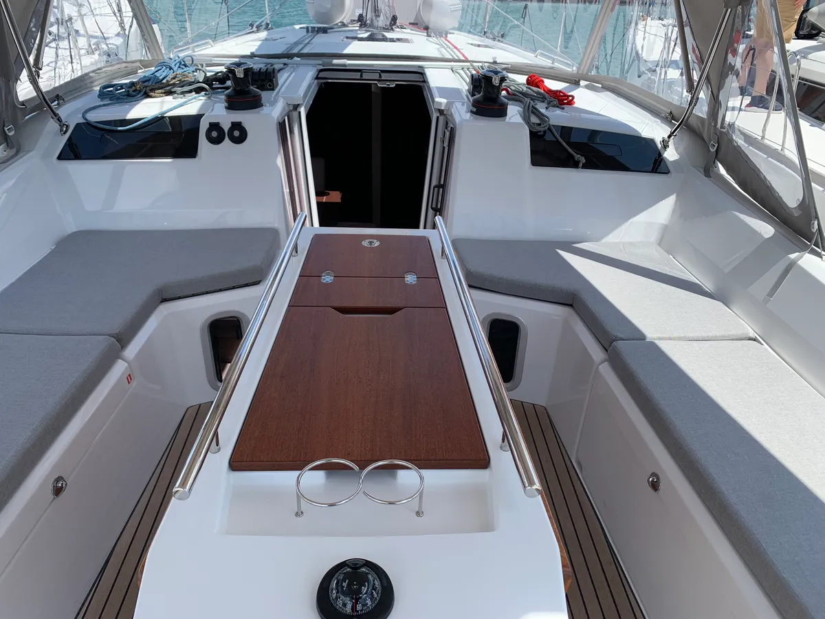 Photo #11 - Oceanis 40.1 (NORTHERN LIGHT) en Trogir - 24415