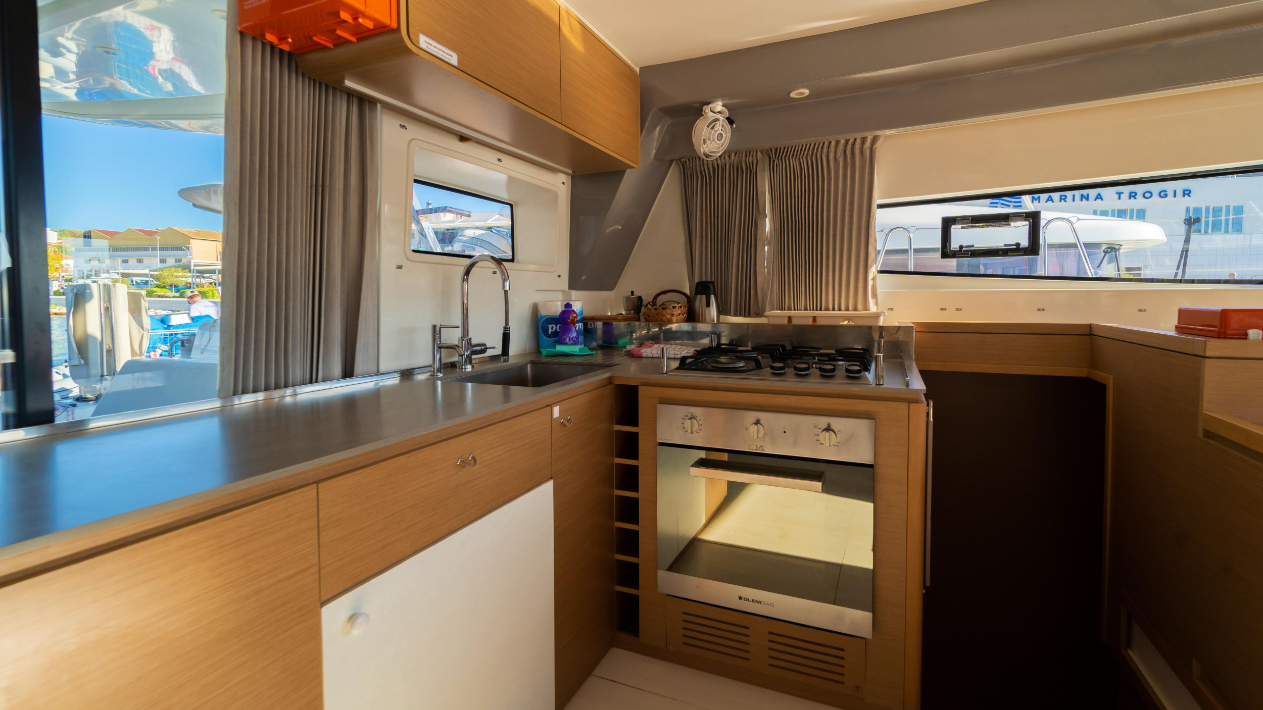 Photo #16 - Excess 15 (ISSA) in Trogir - 3700