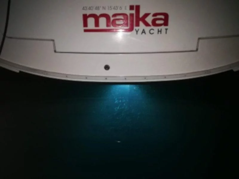 Oceanis 45 (Majka AC,generator,underwater light)  - 15