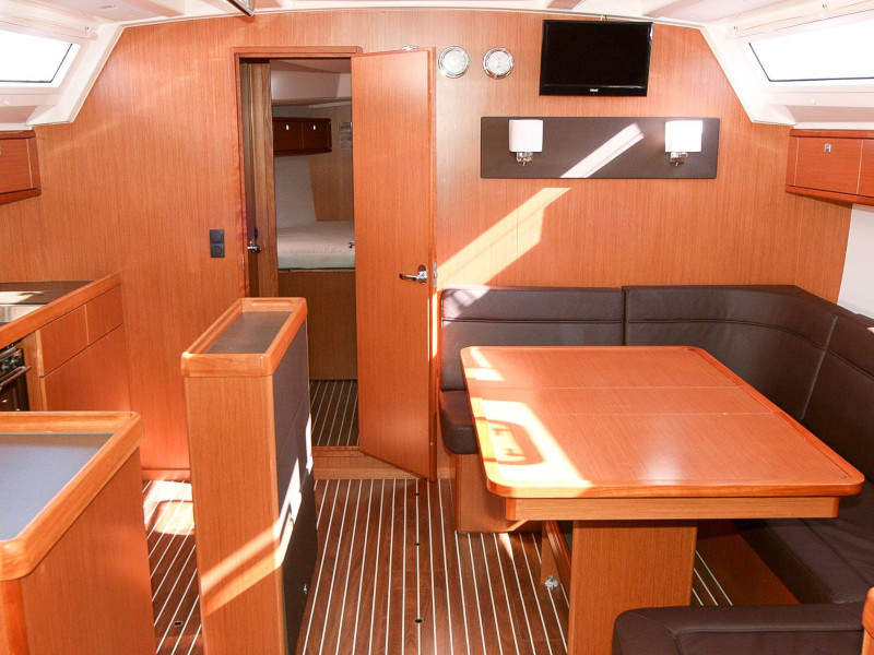 Photo #9 - Bavaria Cruiser 46 (Beef) en Pula - 9134