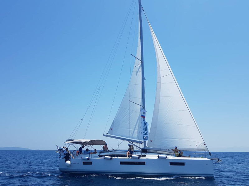 Photo #7 - Sun Odyssey 440 (Celene - new watermaker 2022!) in Volos - 9225