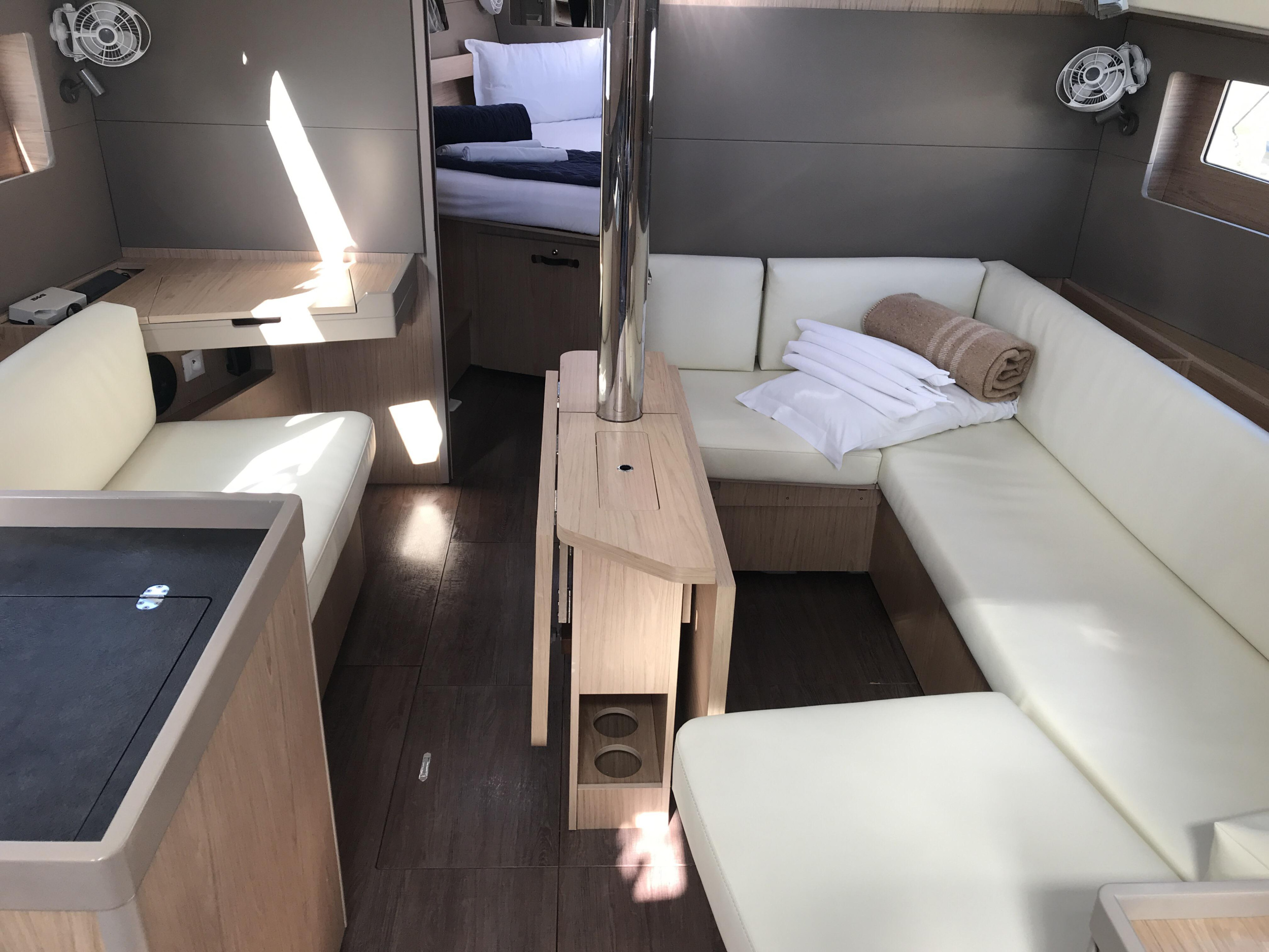 Photo #9 - Oceanis 41.1 (Perseus) in Portorosa - 7212