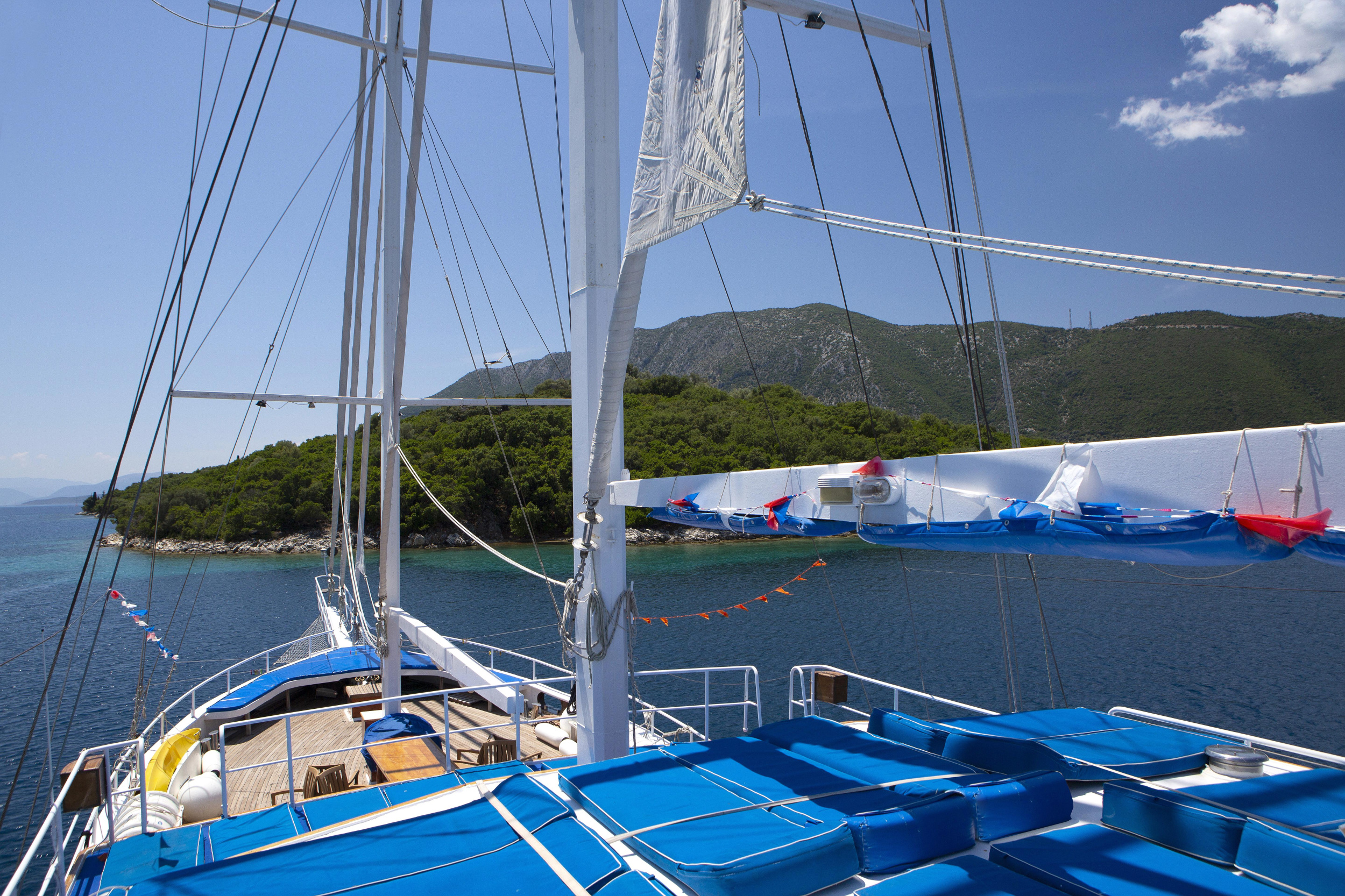 Photo #30 - Gulet Artemis (Artemis) en Salamina - 9490