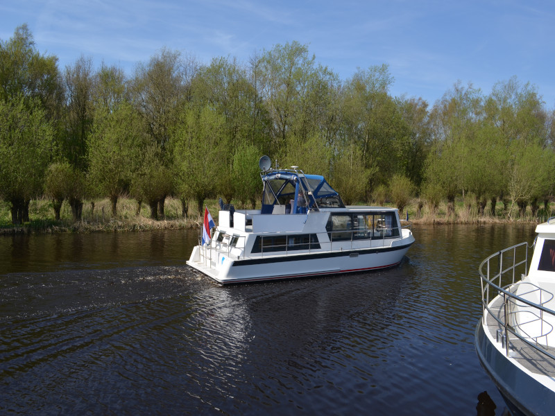 Photo #8 - Safari Houseboat 1050 (Queen) in Drachten - 9371