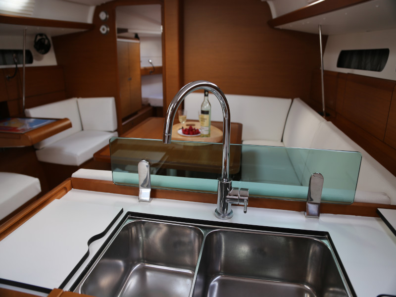Photo #10 - Sun Odyssey 419 (Kandur II) in Kastela - 24431
