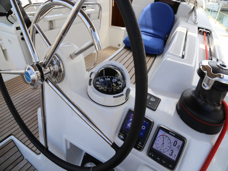 Photo #20 - Sun Odyssey 409 (Miu Miu) in Kastela - 18010