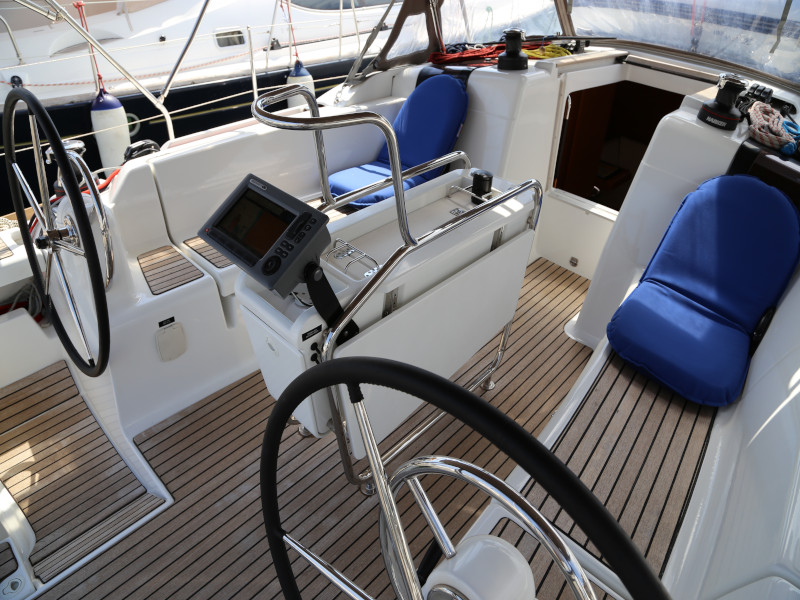 Photo #21 - Sun Odyssey 409 (Miu Miu) in Kastela - 18010