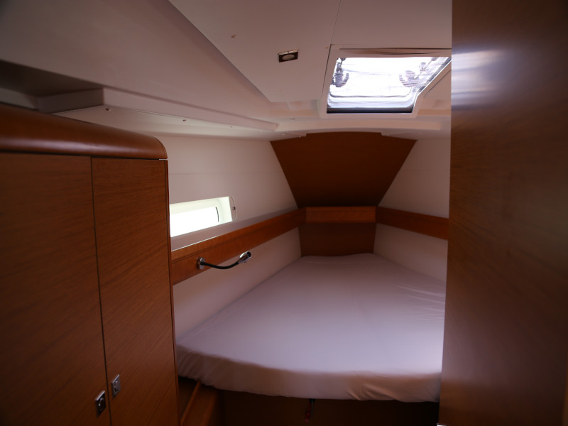 Photo #5 - Sun Odyssey 409 (Miu Miu) in Kastela - 18010