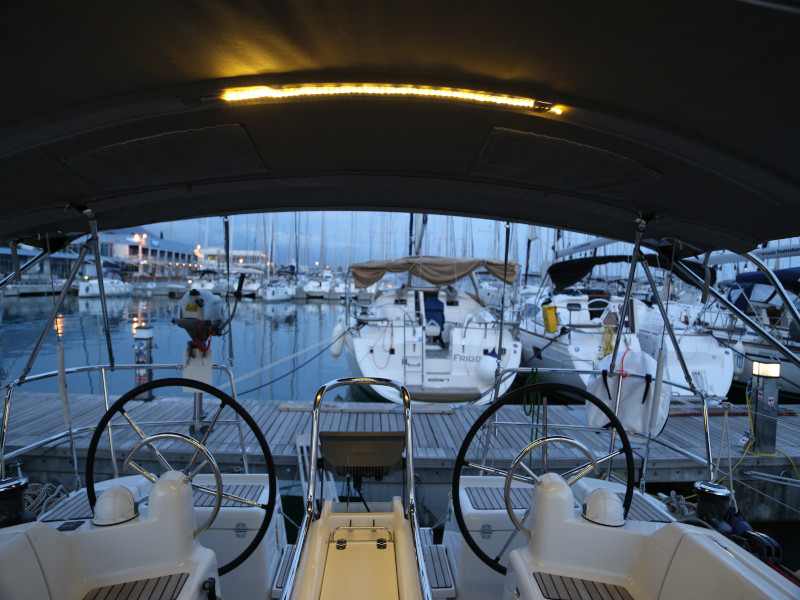 Photo #13 - Sun Odyssey 409 (Miu Miu) in Kastela - 18010