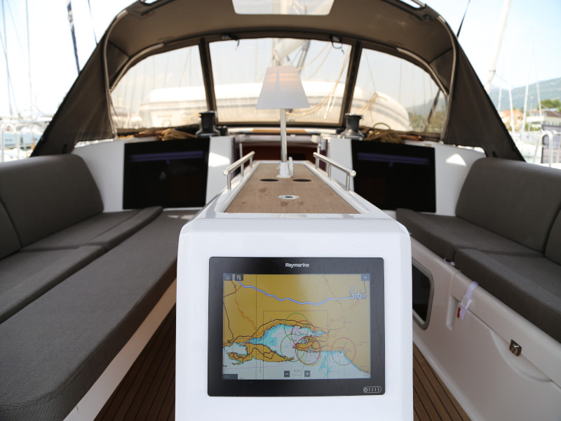 Photo #8 - Dufour 460 Grand Large 4 cabin (Sea Hawk) in Kastela - 24432