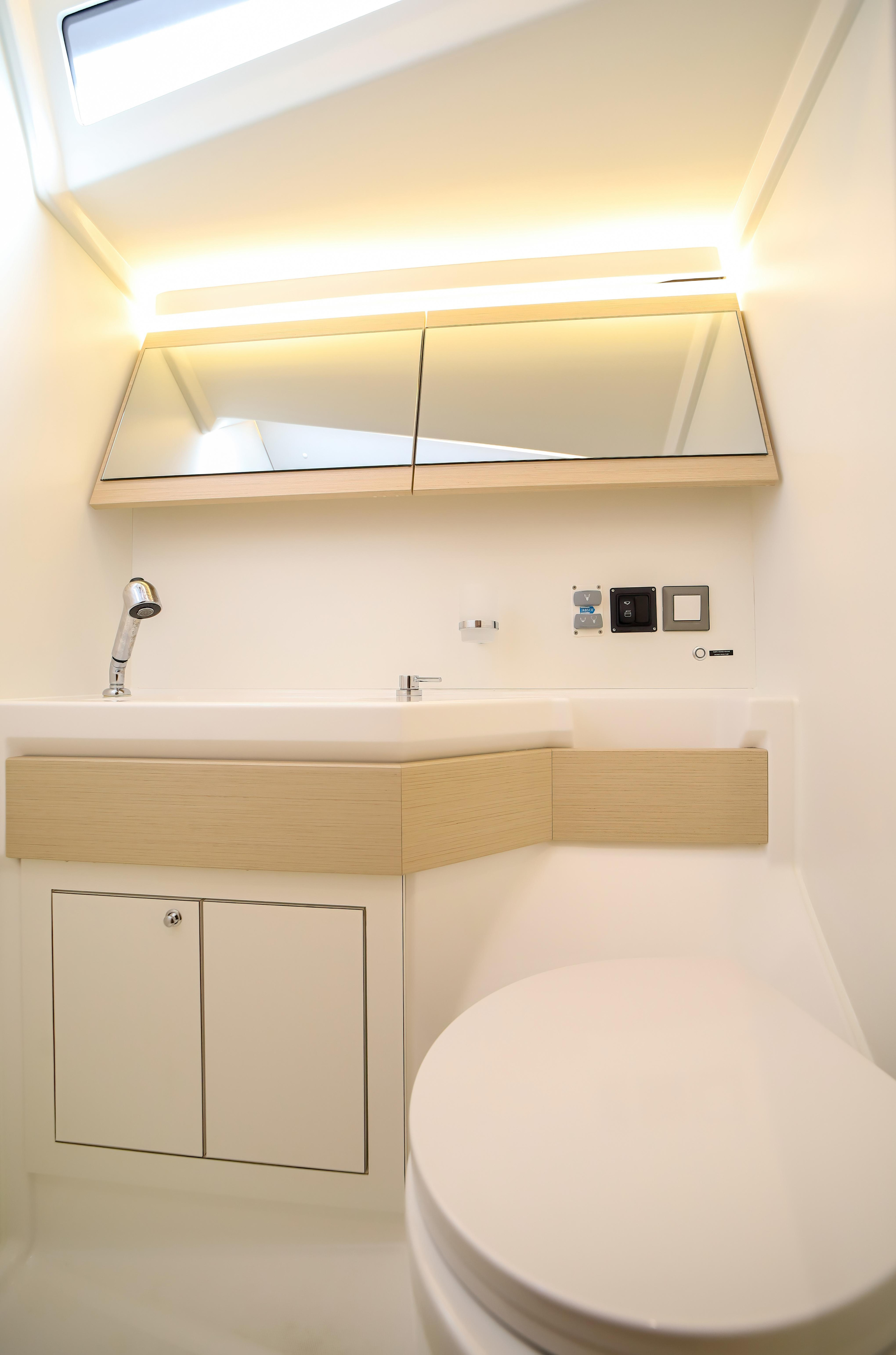 Photo #19 - Oceanis 46.1 (Andromaca - Comfort line) in Olbia - 7848