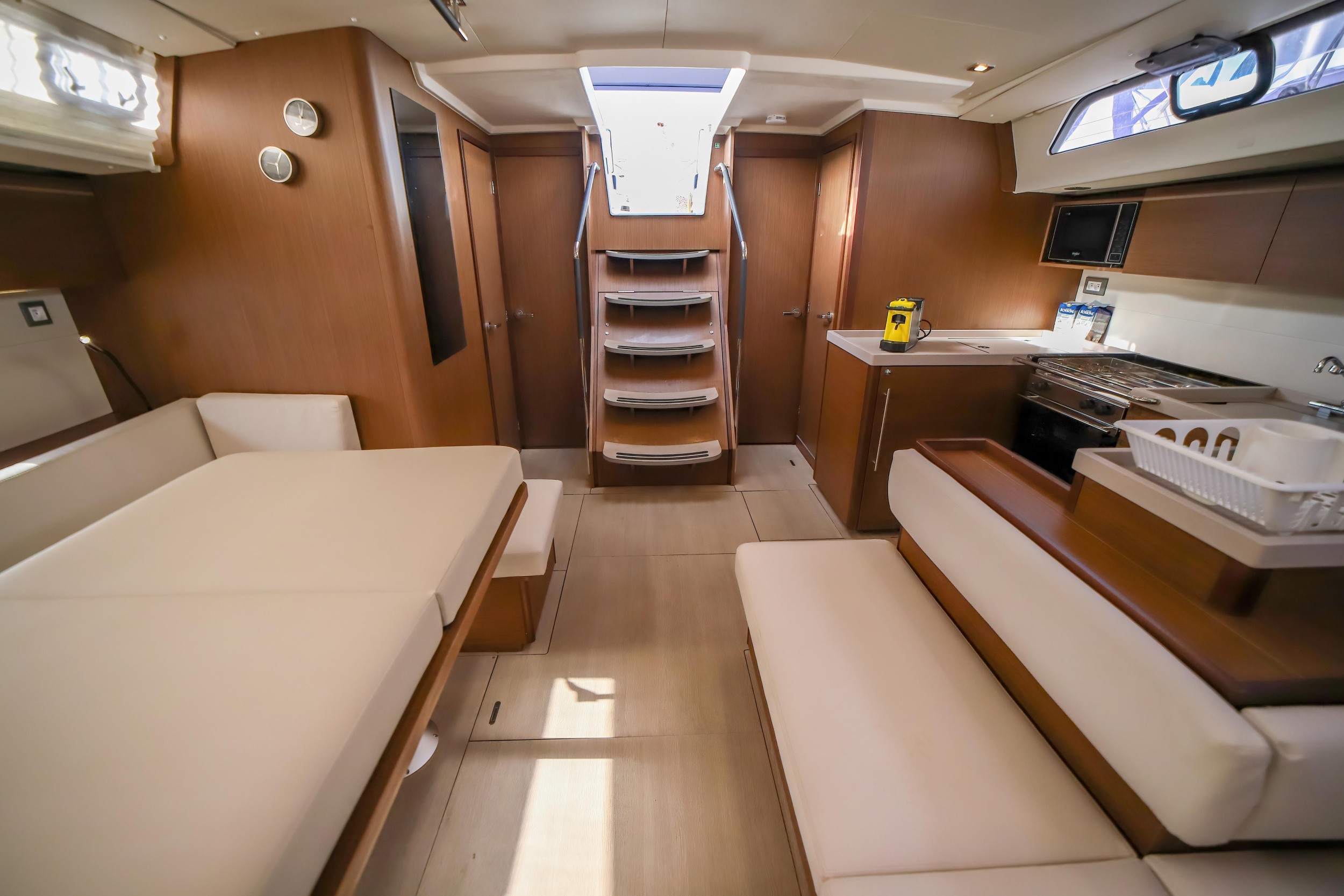 Photo #18 - Oceanis 51.1 (Artemide - Comfort line) in Olbia - 8769